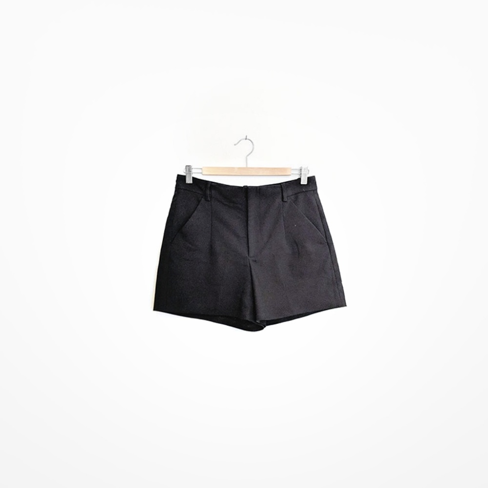 Zara Black Pocketed Shorts